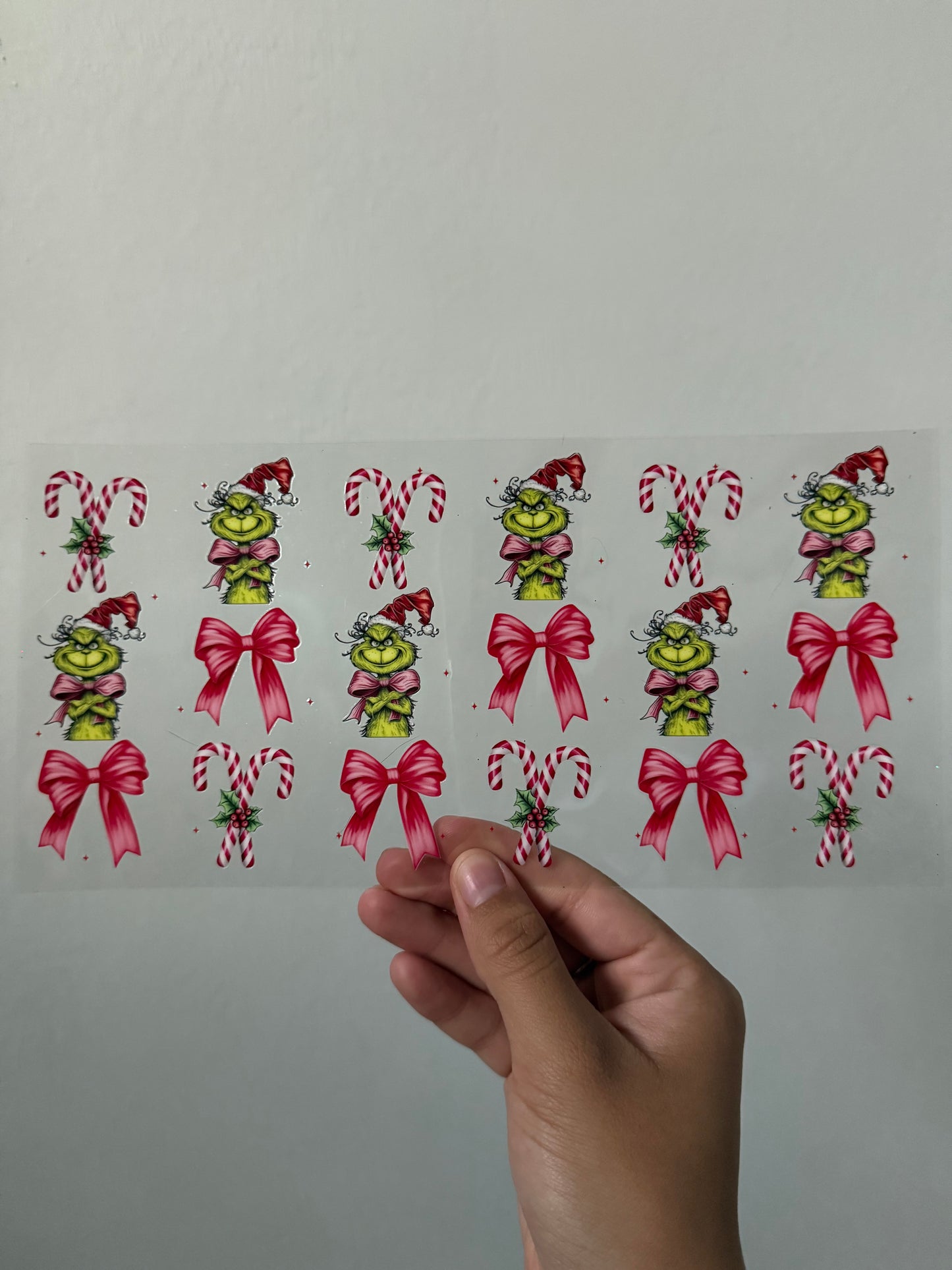 Grinch bows x candy canes wrap