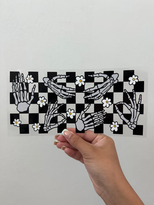 Skull hands checker wrap